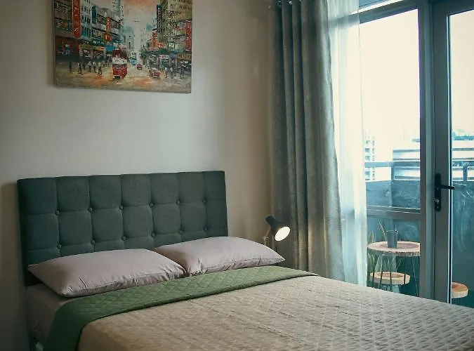 Apartment The Bat Cave 2 At Manhattan Heights Araneta Cubao *