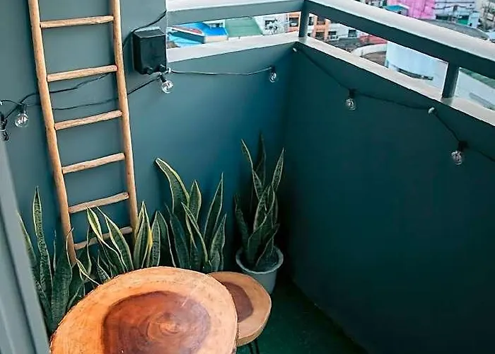 The Bat Cave 2 At Manhattan Heights Araneta Cubao Apartment
