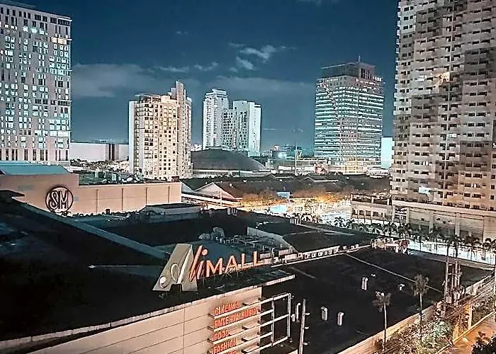 The Bat Cave 2 At Manhattan Heights Araneta Cubao Apartment *